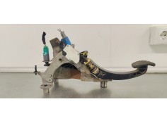 Recambio de pedal embrague para renault scenic iii 1.9 dci 130 referencia OEM IAM 465030038R  