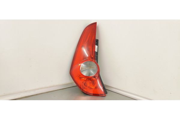 Recambio de piloto trasero izquierdo para opel agila b 1.2i 85 referencia OEM IAM   