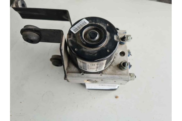 Recambio de abs para ford focus berlina (cap) 1.6 16v cat referencia OEM IAM V6301F05 7G35K29R58 3M512M110JA