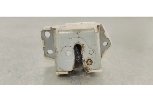 Recambio de cerradura maletero / porton para opel agila b 1.2i 85 referencia OEM IAM B6765  