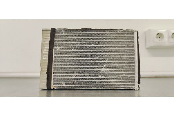 Recambio de radiador calefaccion / aire acondicionado para opel insignia berlina 2.0cdti 130 fap referencia OEM IAM 52426696  