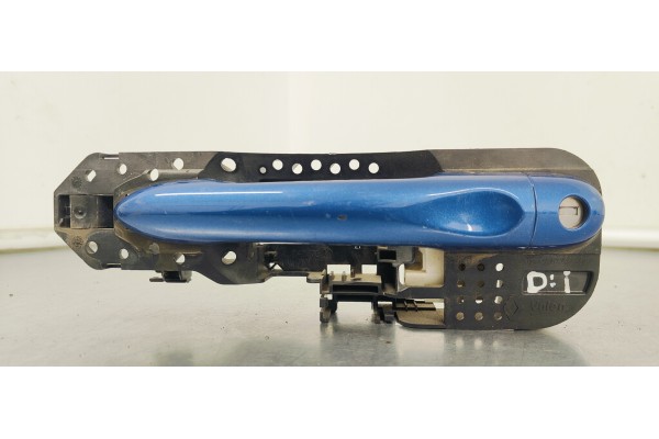 Recambio de maneta exterior delantera izquierda para renault scenic iii 1.9 dci 130 referencia OEM IAM 806070032R  