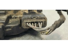 Recambio de cerradura puerta trasera izquierda para renault scenic iii 1.9 dci 130 referencia OEM IAM 825030032R  