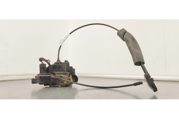 Recambio de cerradura puerta delantera izquierda para renault scenic iii 1.9 dci 130 referencia OEM IAM 805030006R  