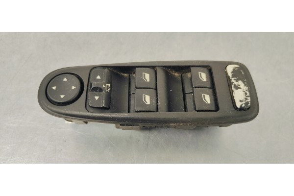 Recambio de mando elevalunas delantero izquierdo para citroen c4 picasso 1.6hdi 112 fap referencia OEM IAM 96639383ZD  
