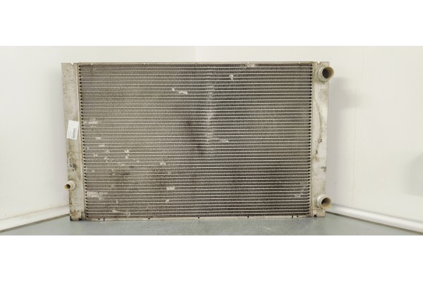 Recambio de radiador agua para audi a8 (4e2) referencia OEM IAM 4E0121251E  