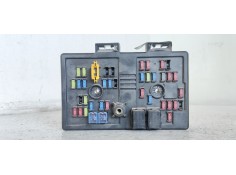 Recambio de caja reles / fusibles para chevrolet captiva 2.0 vcdi ltx referencia OEM IAM 96821082  