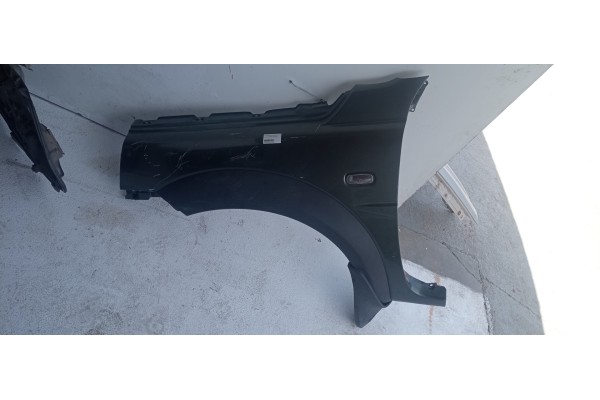 Recambio de aleta delantera izquierda para land rover freelander (ln) 2.0 td4 cat referencia OEM IAM   