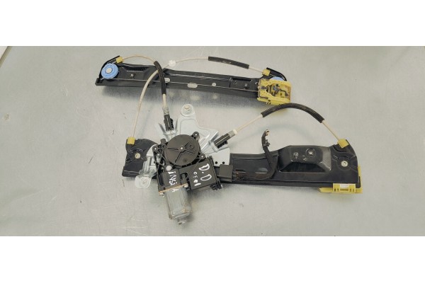 Recambio de elevalunas delantero derecho para opel insignia sports tourer cosmo 4x4 referencia OEM IAM 20952453  