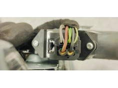 Recambio de elevalunas delantero izquierdo para opel insignia sports tourer cosmo 4x4 referencia OEM IAM 20952452  