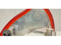 Recambio de piloto trasero derecho interior para opel insignia berlina 2.0cdti 130 fap referencia OEM IAM 13226855  