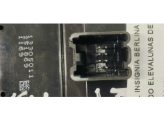 Recambio de mando elevalunas delantero izquierdo para opel insignia berlina 2.0cdti 130 fap referencia OEM IAM 13305011  