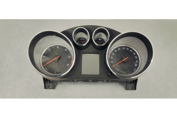 Recambio de cuadro instrumentos para opel insignia berlina 2.0cdti 130 fap referencia OEM IAM 22783076  