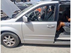 Recambio de puerta delantera izquierda para chrysler grand voyager limited referencia OEM IAM   