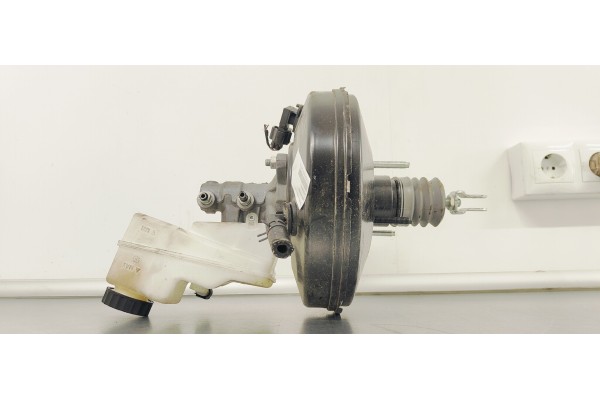 Recambio de servofreno para toyota aygo x 1.0i 72 referencia OEM IAM 472000H180  