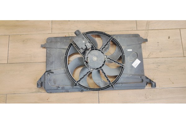 Recambio de electroventilador para ford focus berlina (cap) ambiente (d) referencia OEM IAM 3M518C607EC  