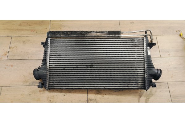 Recambio de intercooler para opel insignia berlina 2.0cdti 130 fap referencia OEM IAM 13241751  