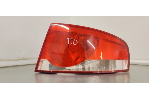 Recambio de piloto trasero derecho para seat altea xl (5p5) 2.0 tdi referencia OEM IAM 5P8945096A  