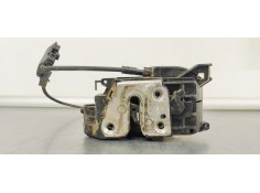 Recambio de cerradura puerta delantera derecha para renault clio iii 1.5dci 85 referencia OEM IAM 300125E  