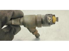 Recambio de inyector para opel corsa c referencia OEM IAM 0445110083  