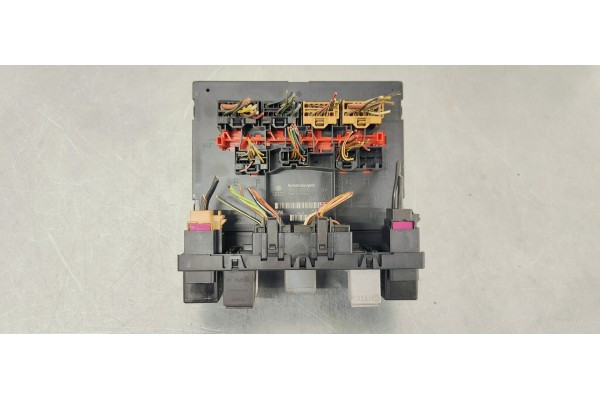 Recambio de caja reles / fusibles para seat altea (5p1) reference referencia OEM IAM 3C0937049AJ  