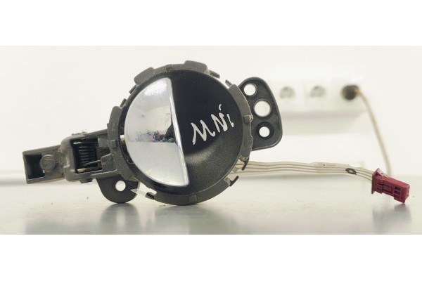 Recambio de maneta interior delantera derecha para mini mini (r50,r53) 1.4i 95 referencia OEM IAM 275371804  