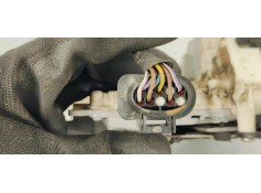 Recambio de cerradura puerta delantera izquierda para seat leon (1p1) 1.6 tdi 105 fap referencia OEM IAM   