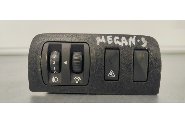 Recambio de mando luces para renault megane iii coupe 1.5 dci 110 fap referencia OEM IAM 648450001R  