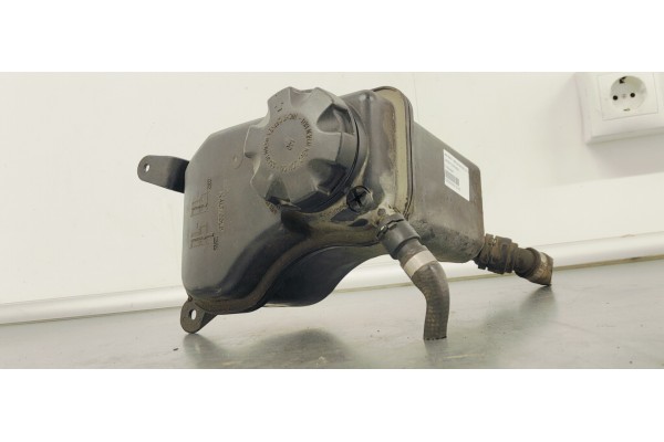 Recambio de deposito expansion para bmw serie 1 berlina (e81/e87) 2.0i 130 [118] referencia OEM IAM 17137543026  