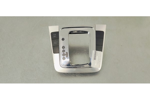 Recambio de guarnecidos palanca cambio para volkswagen passat berlina (3c2) 2.0 tdi 140 referencia OEM IAM 3C0864263A  