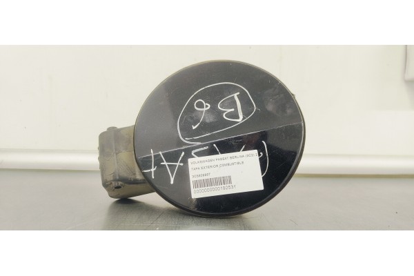 Recambio de tapa exterior combustible para volkswagen passat berlina (3c2) 2.0 tdi 140 referencia OEM IAM 3C5809857  