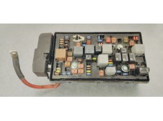 Recambio de caja reles / fusibles para opel insignia berlina 2.0cdti 130 fap referencia OEM IAM 13275881  