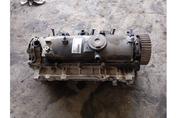Recambio de culata para renault megane iii berlina 5 p referencia OEM IAM 110421615R  