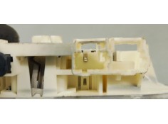 Recambio de luz interior para peugeot 5008 1.6 hdi 115 fap referencia OEM IAM 9682063980  