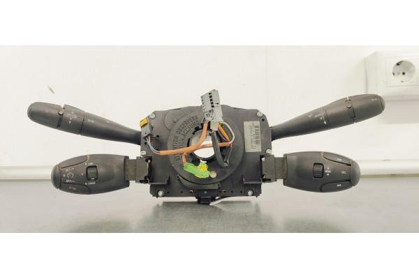 Recambio de mando multifuncion para peugeot 407 st sport referencia OEM IAM 96592431XT  