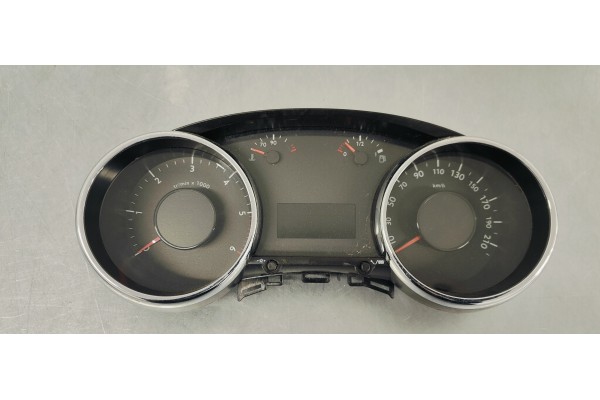 Recambio de cuadro instrumentos para peugeot 5008 1.6 hdi 115 fap referencia OEM IAM 9805232380  