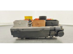 Recambio de caja reles / fusibles para peugeot 5008 1.6 hdi 115 fap referencia OEM IAM 9807028580  