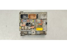 Recambio de caja reles / fusibles para peugeot 5008 1.6 hdi 115 fap referencia OEM IAM 9807028580  
