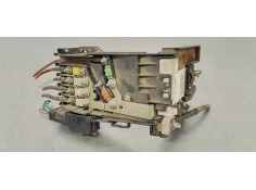 Recambio de caja reles / fusibles para peugeot 5008 1.6 hdi 115 fap referencia OEM IAM 9666527580  