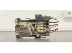 Recambio de caja reles / fusibles para peugeot 5008 1.6 hdi 115 fap referencia OEM IAM 9666527580  