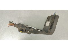 Recambio de caja reles / fusibles para peugeot 5008 1.6 hdi 115 fap referencia OEM IAM 9666527580  