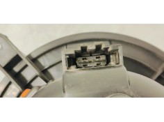 Recambio de ventilador calefaccion para peugeot 5008 1.6 hdi 115 fap referencia OEM IAM T3953002  
