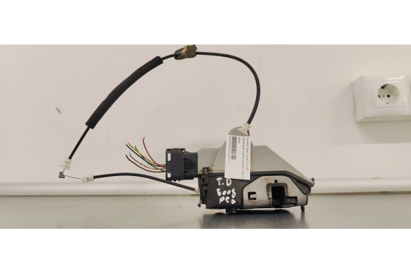 Recambio de cerradura puerta trasera derecha para peugeot 5008 1.6 hdi 115 fap referencia OEM IAM 006241  