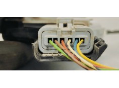 Recambio de cerradura puerta trasera derecha para peugeot 5008 1.6 hdi 115 fap referencia OEM IAM 006241  