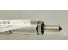 Recambio de inyector para renault scenic ii 1.5dci 105 referencia OEM IAM 8200380253  