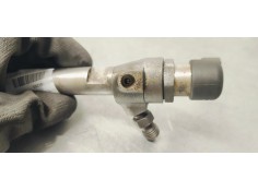 Recambio de inyector para renault scenic ii 1.5dci 105 referencia OEM IAM 8200380253  