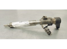 Recambio de inyector para renault scenic ii 1.5dci 105 referencia OEM IAM 8200380253  