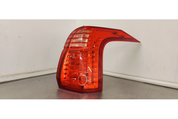 Recambio de piloto trasero derecho para peugeot 5008 1.6 hdi 115 fap referencia OEM IAM 9672666680  