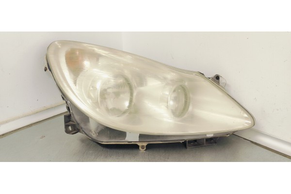Recambio de faro derecho para opel corsa d 1.2i 80 referencia OEM IAM 13186382  