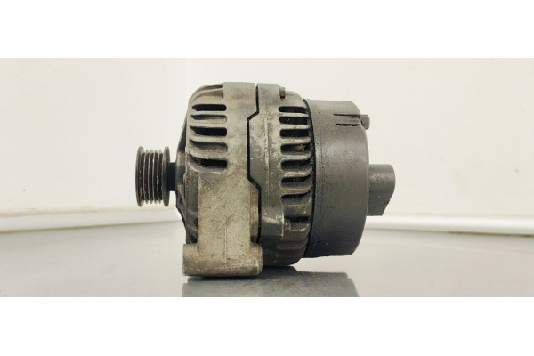 Recambio de alternador para bmw serie 5 berlina (e39) 525tds referencia OEM IAM 0123515007  